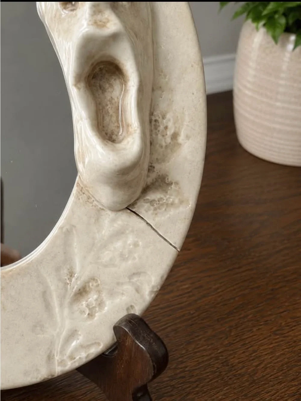 Decorative Cream Ceramic Face Mirror - Unique Wall Decor